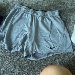Nike dri fit shorts perfect condition